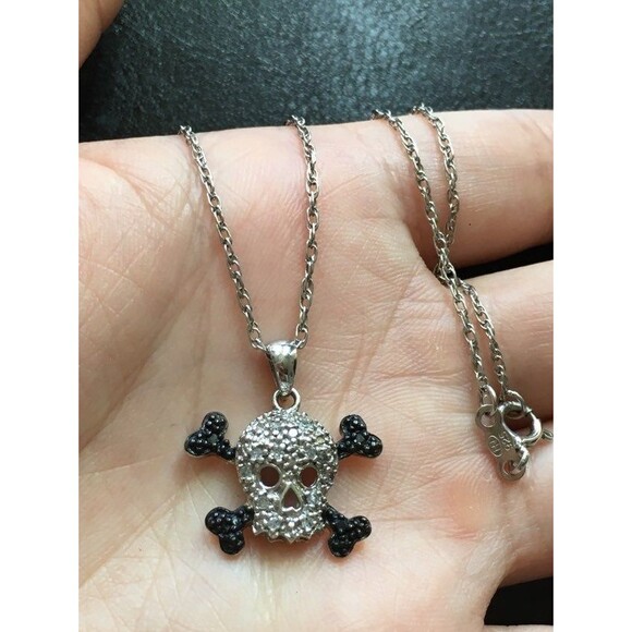 925 sterling silver skull bone genuine diamond Necklace